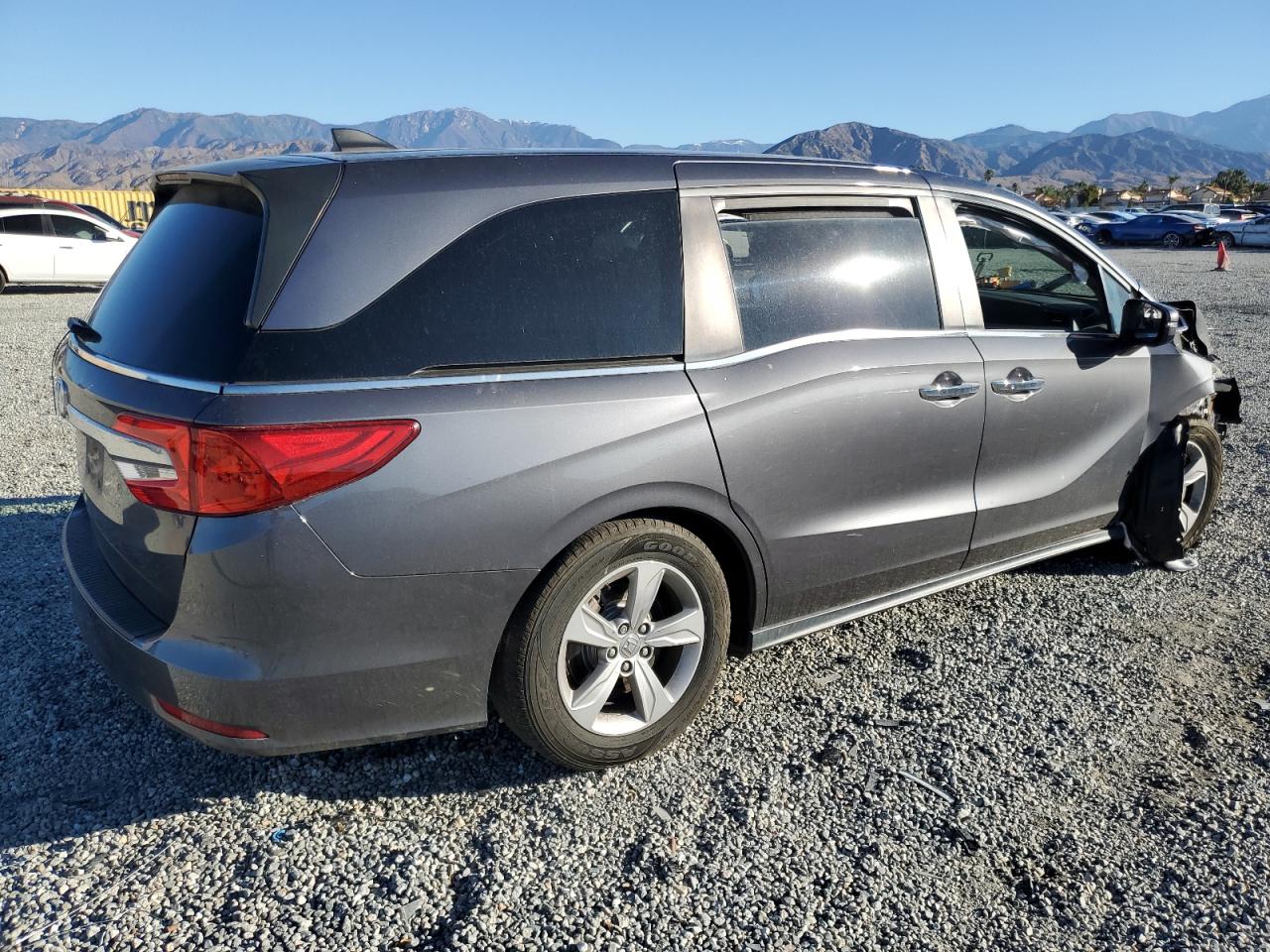 2019 Honda Odyssey VIN 5FNRL6H56KB136834 Copart auction photo, front end damage thumbnail 3