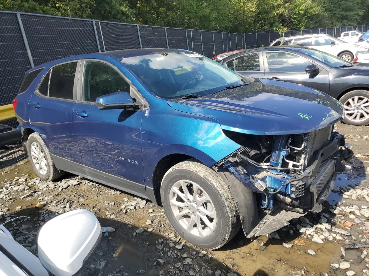 2021 Chevrolet Equinox VIN 3GNAXUEV2ML359362 Copart auction photo, front end / rear end damage thumbnail 4