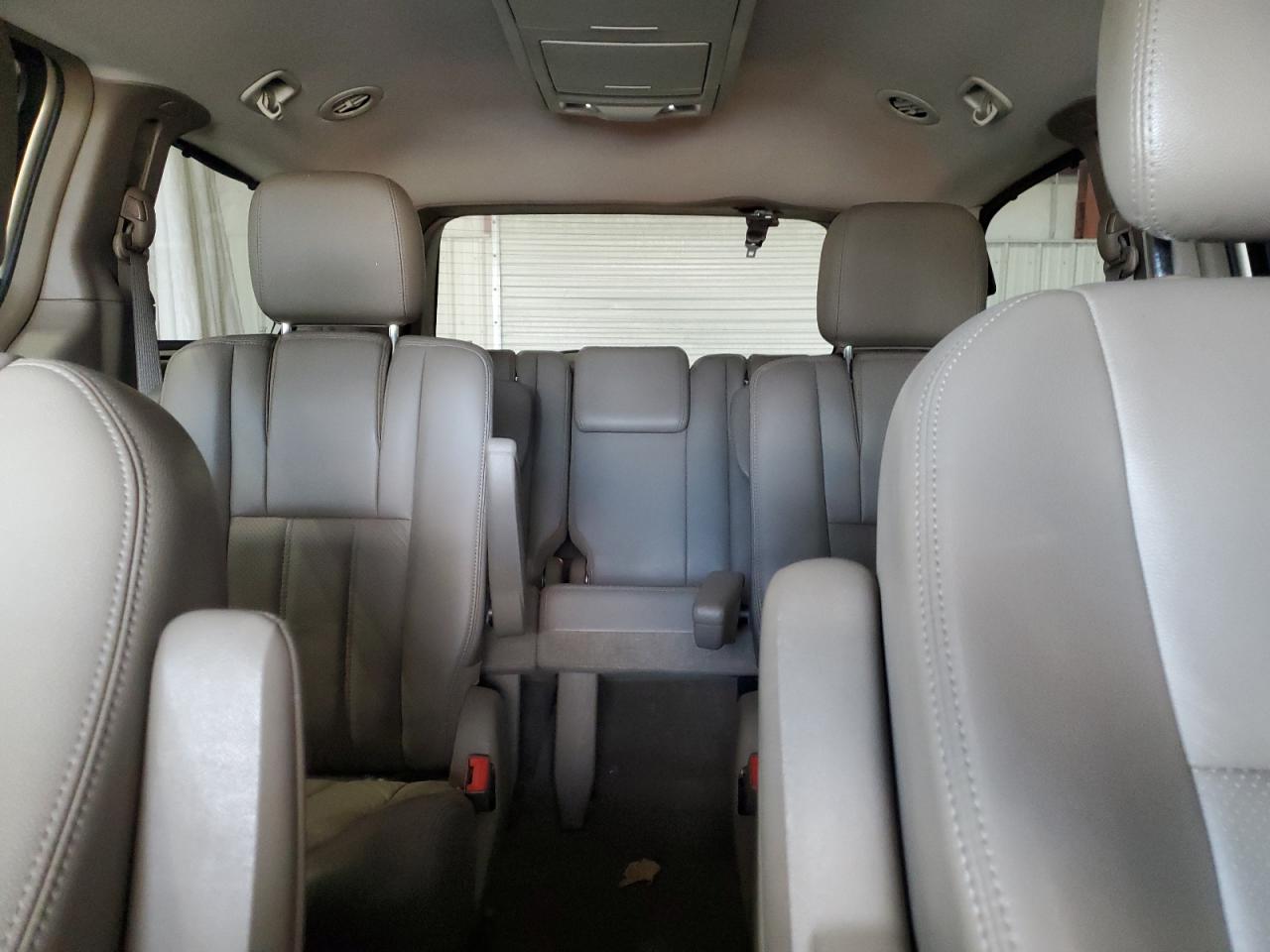2012 Chrysler Town & Country VIN 2C4RC1CG5CR138334 Copart auction photo, front end damage thumbnail 10