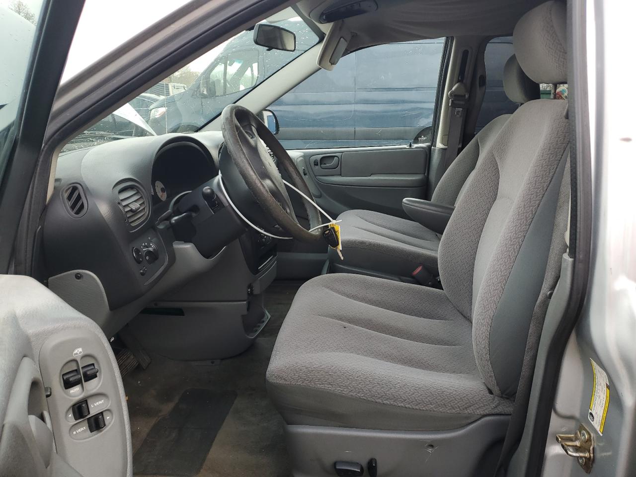 2006 Dodge Caravan VIN 1D4GP45R06B744514 Copart auction photo, front end / minor dent/scratches damage thumbnail 7