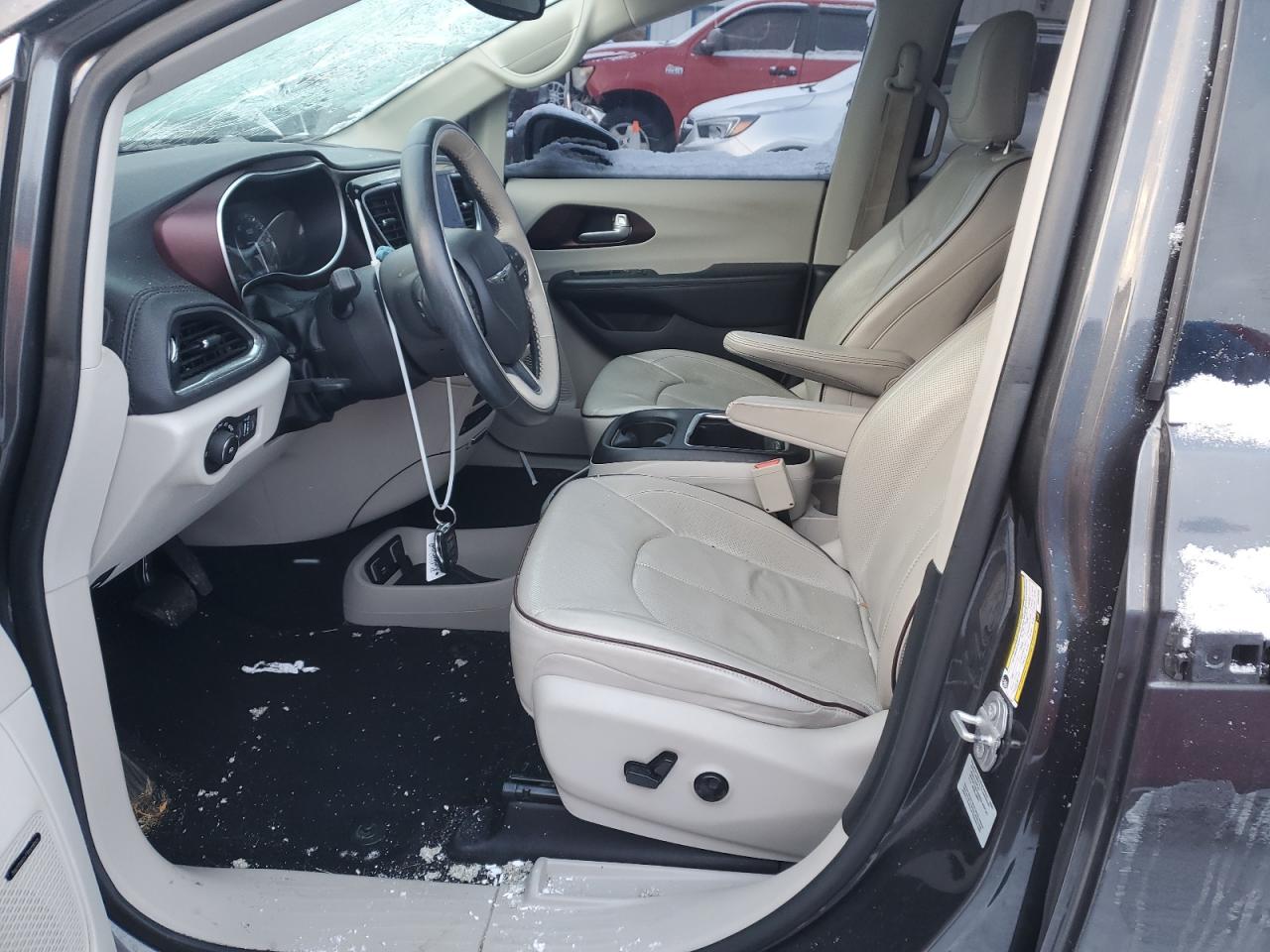 2017 Chrysler Pacifica VIN 2C4RC1GG5HR531025 Copart auction photo, all over damage thumbnail 7
