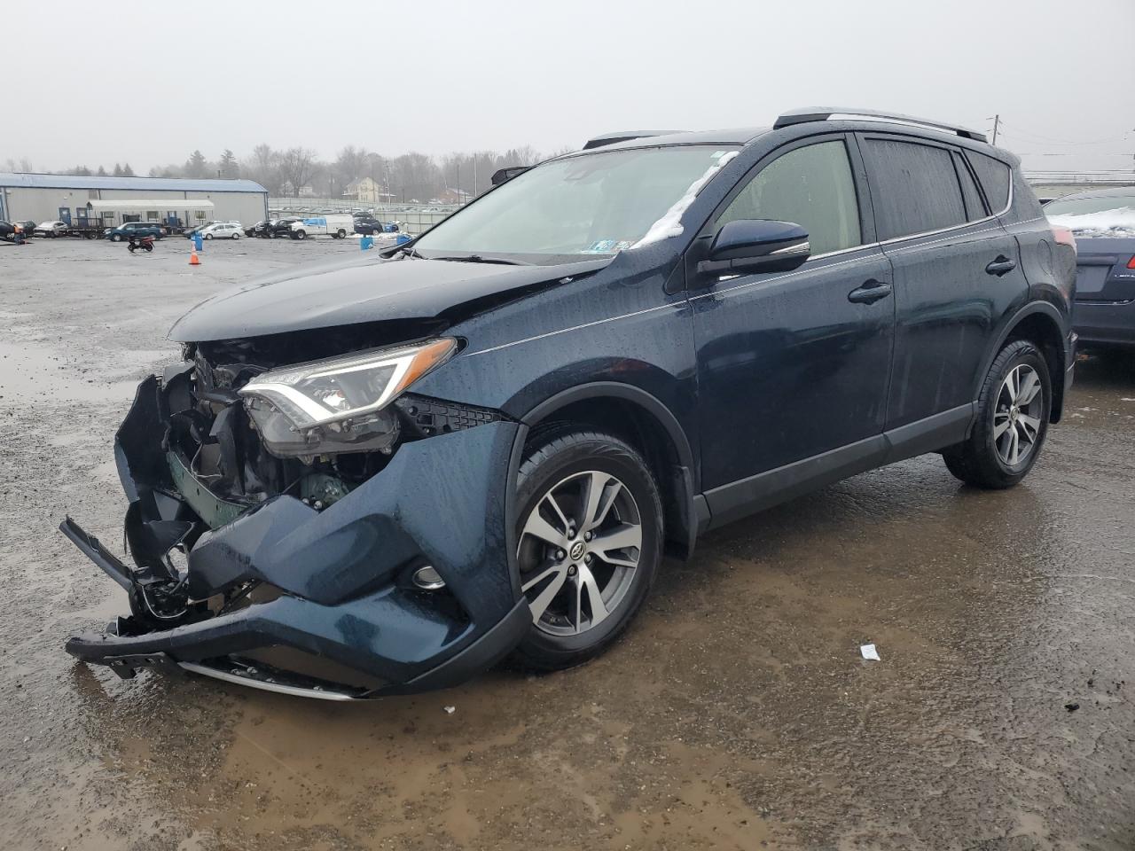 2018 Toyota RAV 4 VIN JTMRFREVXJJ197463