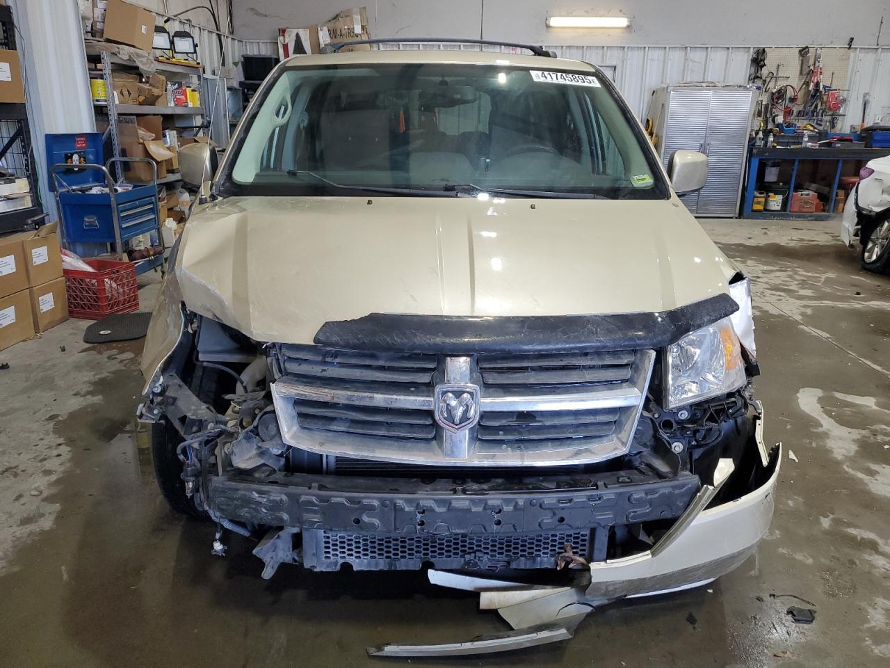 2010 Dodge Caravan VIN 2D4RN5D18AR273058 Copart auction photo, front end damage thumbnail 5