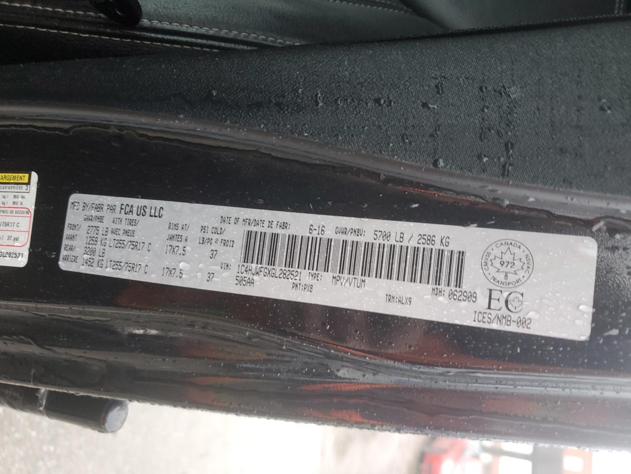2016 Jeep Wrangler VIN 1C4HJWFGXGL282521 Copart auction photo, front end damage thumbnail 13