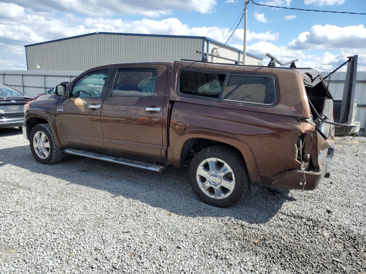 2017 Toyota Tundra VIN 5TFAW5F13HX616410 Copart auction photo, top/roof / rear end damage thumbnail 2