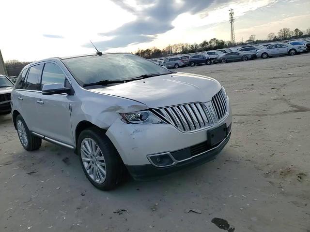 2013 Lincoln MKX VIN 2LMDJ8JK7DBL19784 Copart auction photo, rear end / front end damage thumbnail 12