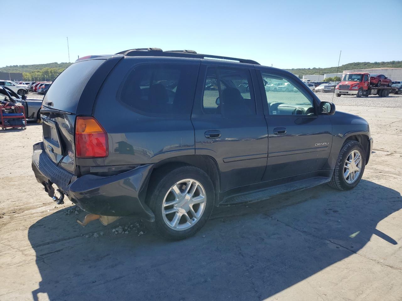 2007 GMC Envoy VIN 1GKES63M372150236 Copart auction photo, rear end / minor dent/scratches damage thumbnail 3