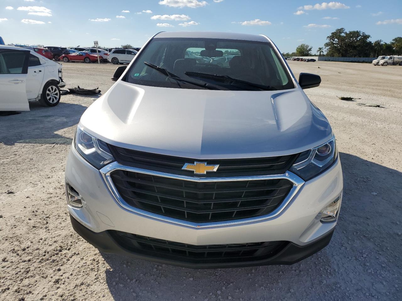 2020 Chevrolet Equinox VIN 3GNAXHEV3LS645801 Copart auction photo, water/flood damage thumbnail 5