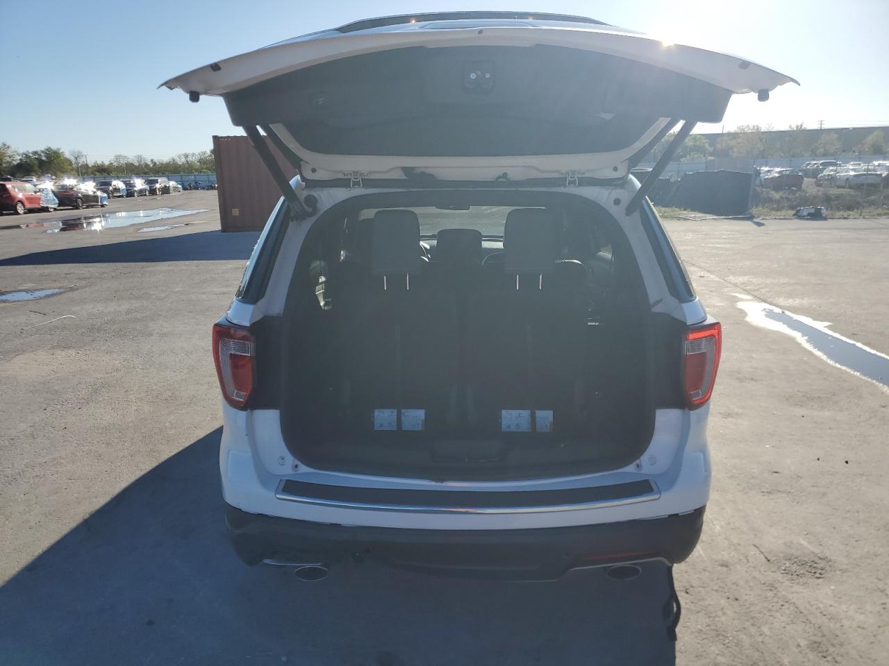 2018 Ford Explorer VIN 1FM5K7D81JGC23063 Copart auction photo, rear end / side damage thumbnail 6
