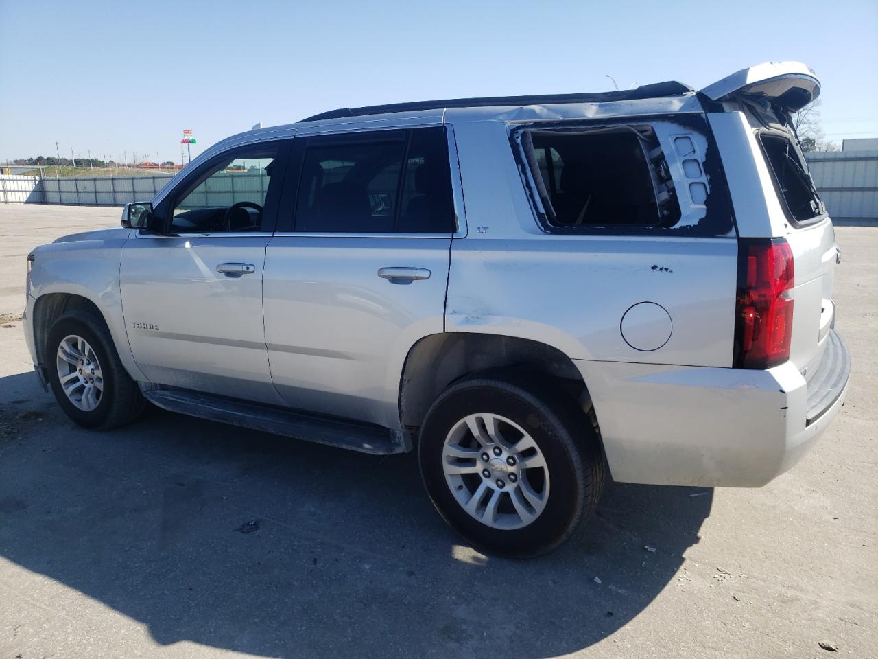 2020 Chevrolet Tahoe VIN 1GNSCBKC1LR158521 Copart auction photo, rear end damage thumbnail 2