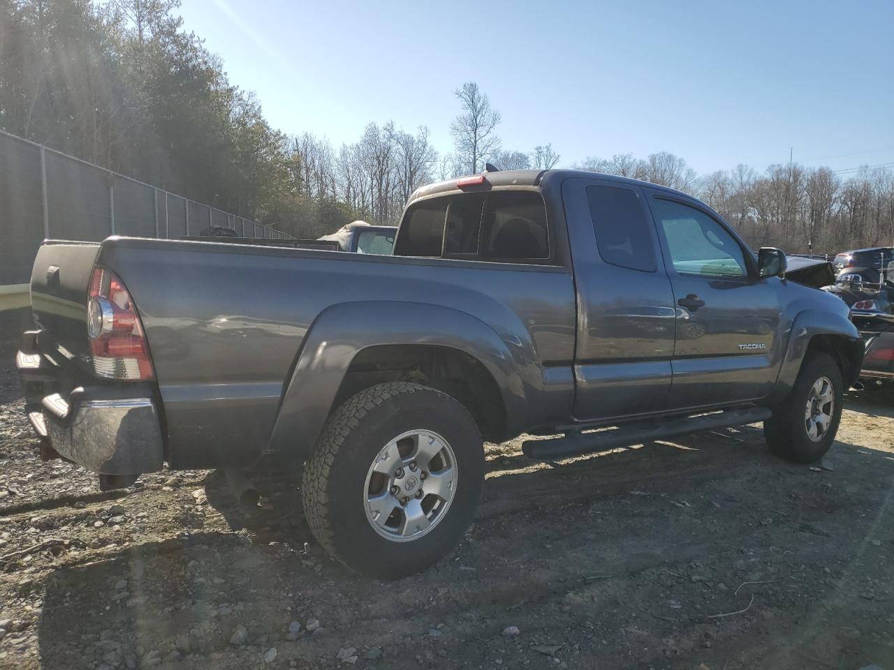 2014 Toyota Tacoma VIN 5TFUX4EN8EX029267 Copart auction photo, front end damage thumbnail 3