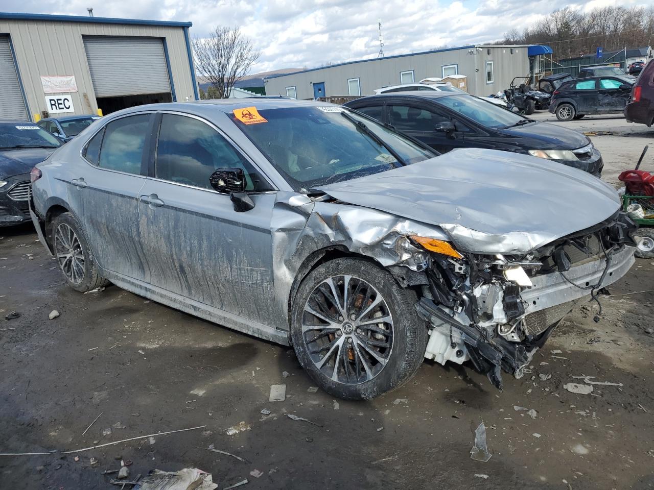 2018 Toyota Camry VIN 4T1B11HK6JU088849 Copart auction photo, front end damage thumbnail 4