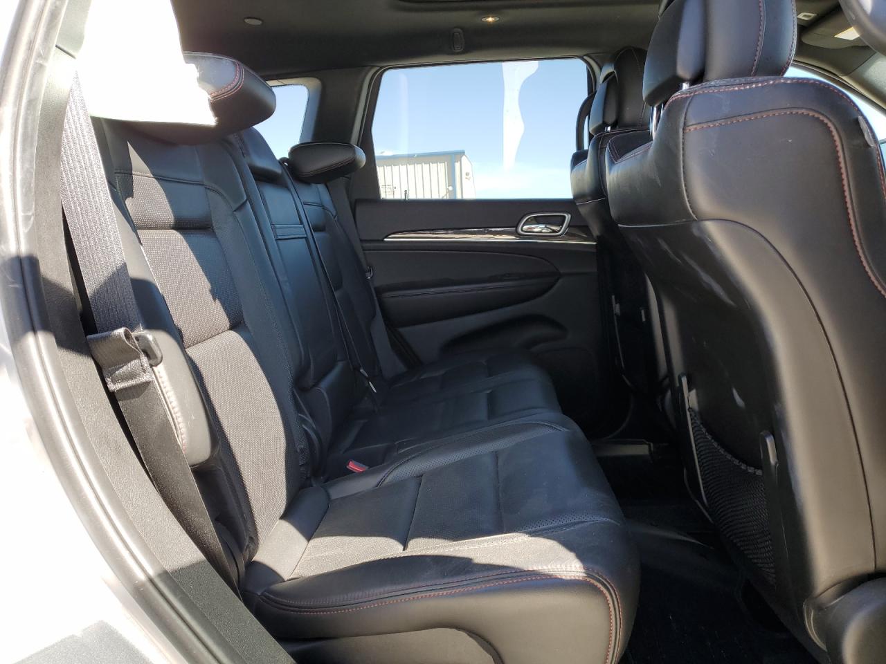 2018 Jeep Grand Cherokee VIN 1C4RJFLGXJC311323 Copart auction photo, front end / side damage thumbnail 11