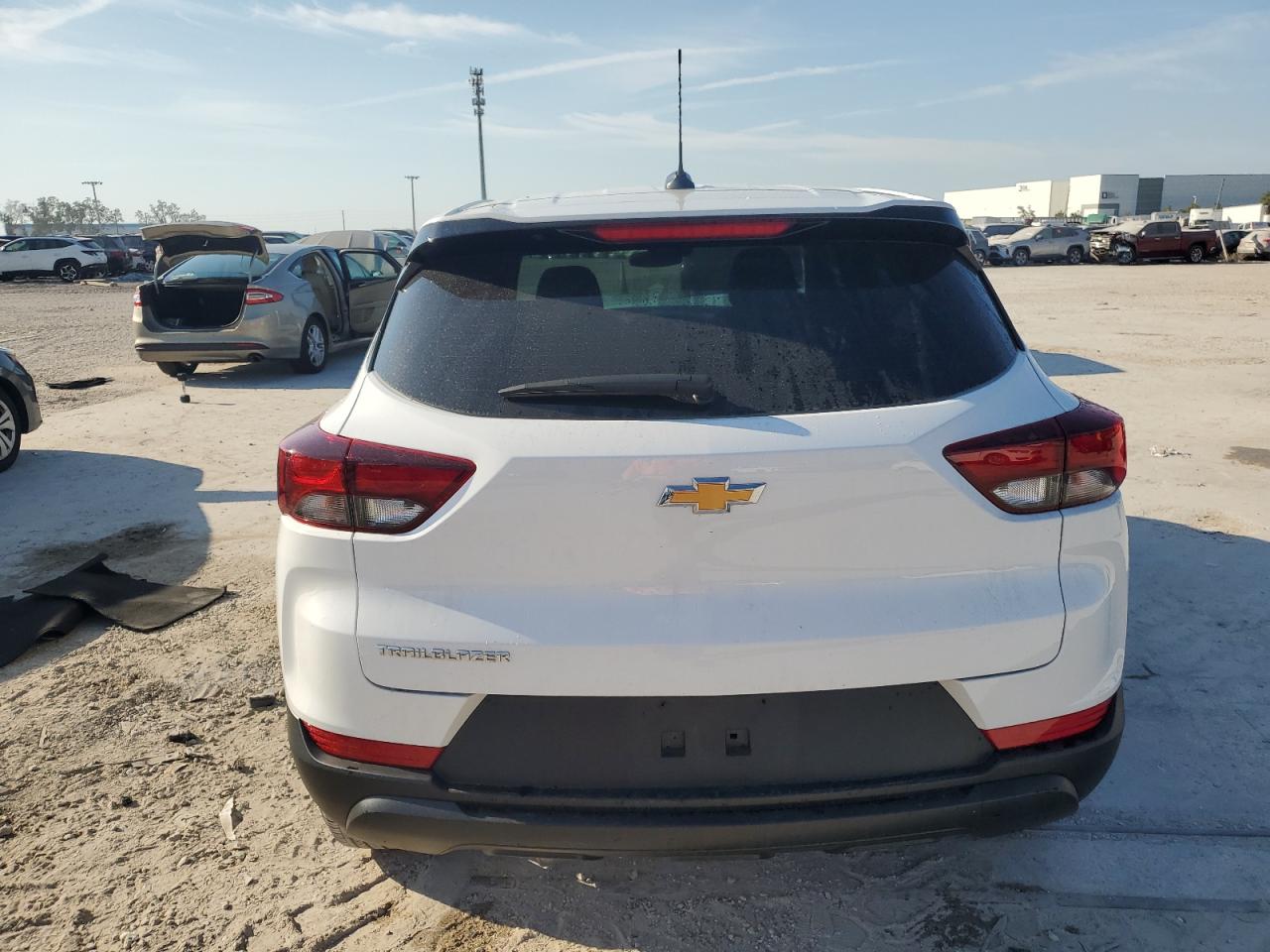 2023 Chevrolet TrailBlazer VIN KL79MMS28PB169177 Copart auction photo, front end damage thumbnail 6