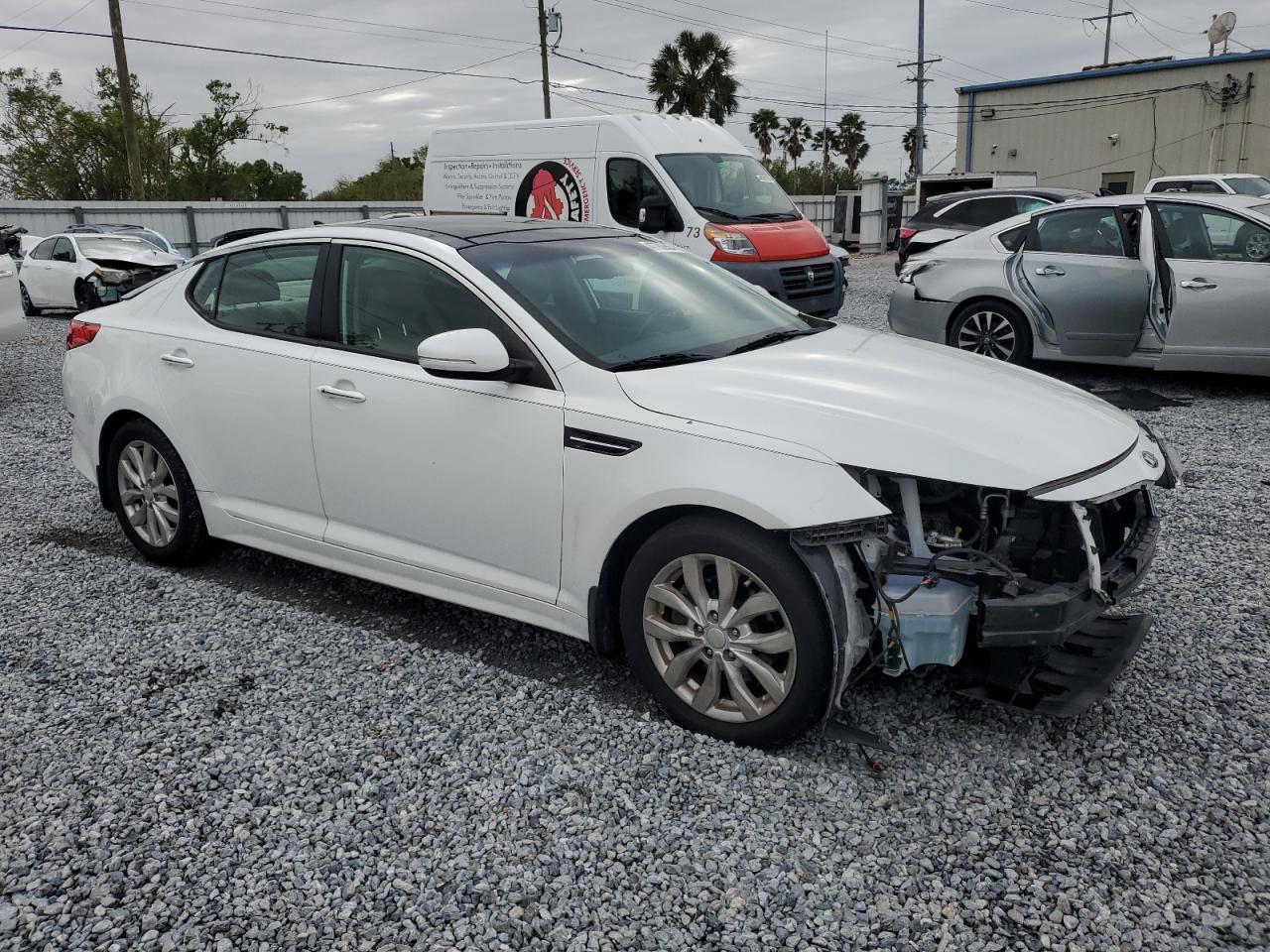 2015 KIA Optima VIN 5XXGN4A76FG478739 Copart auction photo, front end damage thumbnail 4