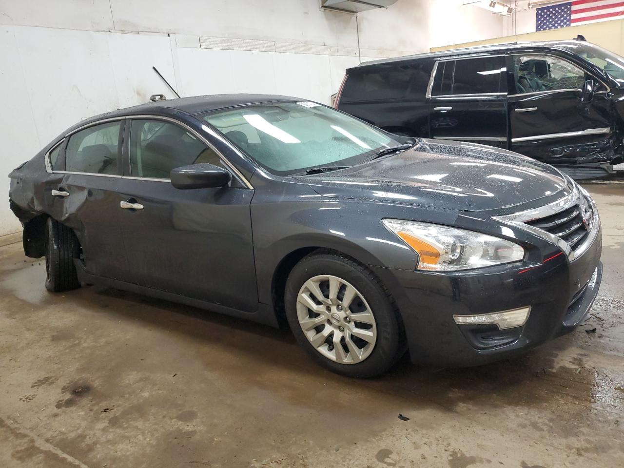 2015 Nissan Altima VIN 1N4AL3AP1FN887666 Copart auction photo, side / rear end damage thumbnail 4
