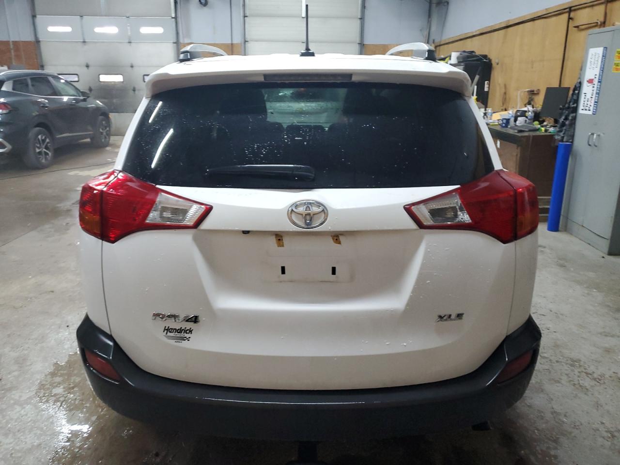 2015 Toyota RAV 4 VIN 2T3WFREV0FW140524 Copart auction photo, rollover / undercarriage damage thumbnail 6
