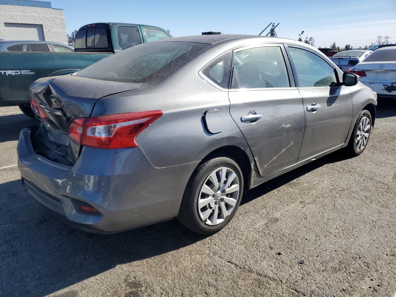 2018 Nissan Sentra VIN 3N1AB7AP5JY296680 Copart auction photo, front end damage thumbnail 3