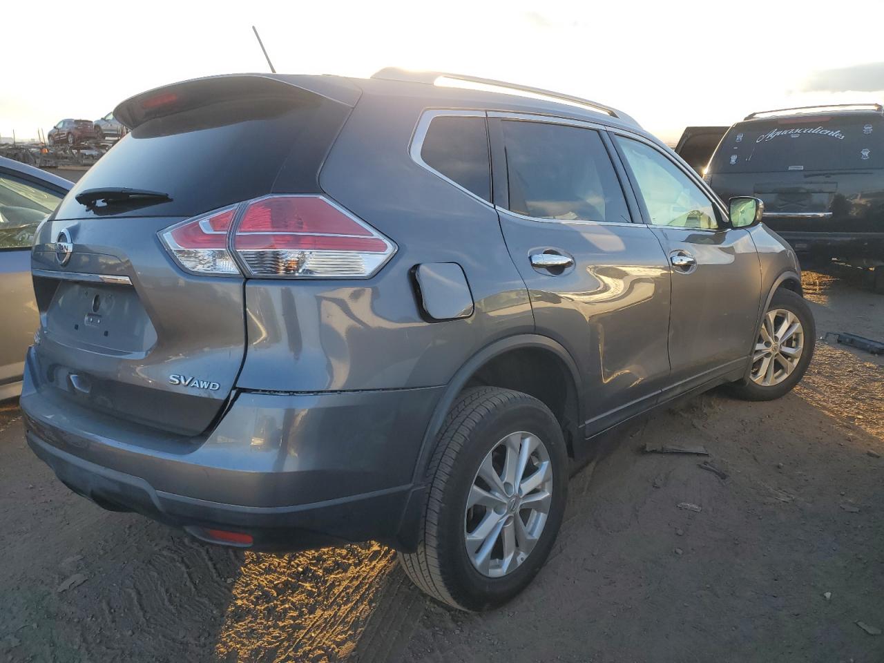 2016 Nissan Rogue VIN KNMAT2MV8GP724680 Copart auction photo, all over damage thumbnail 3