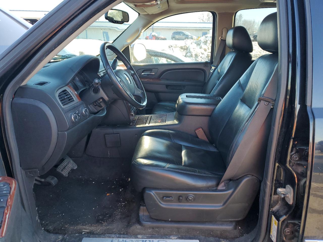 2011 Chevrolet Suburban VIN 1GNSKKE38BR212443 Copart auction photo, front end / rear end damage thumbnail 7