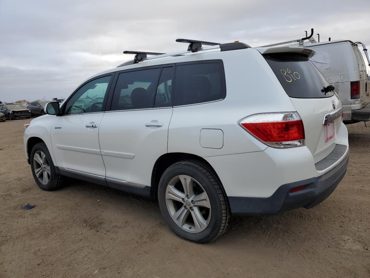 2013 Toyota Highlander VIN 5TDDK3EH9DS255132 Copart auction photo, vandalism damage thumbnail 2