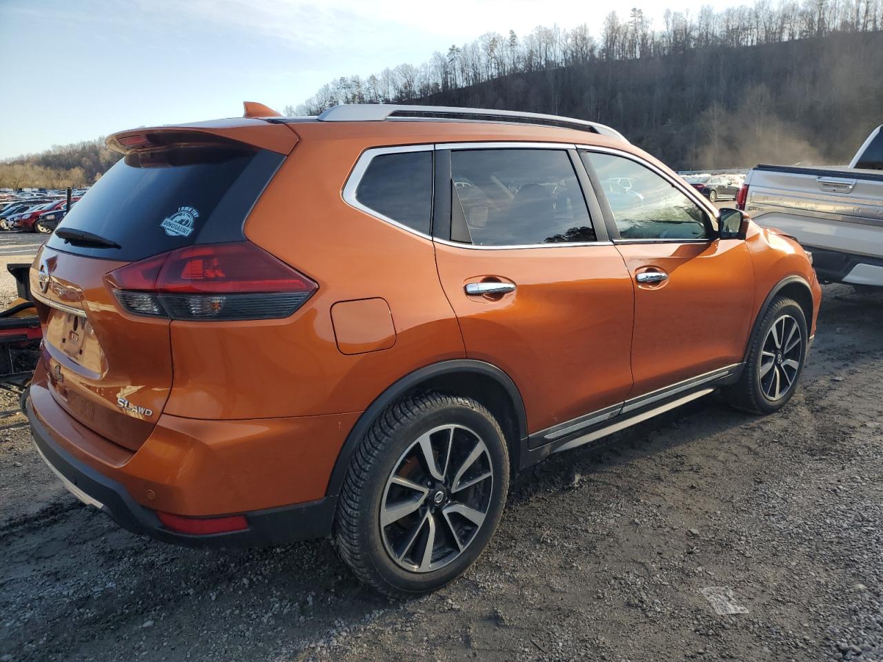 2019 Nissan Rogue VIN 5N1AT2MV9KC701923 Copart auction photo, front end / side damage thumbnail 3
