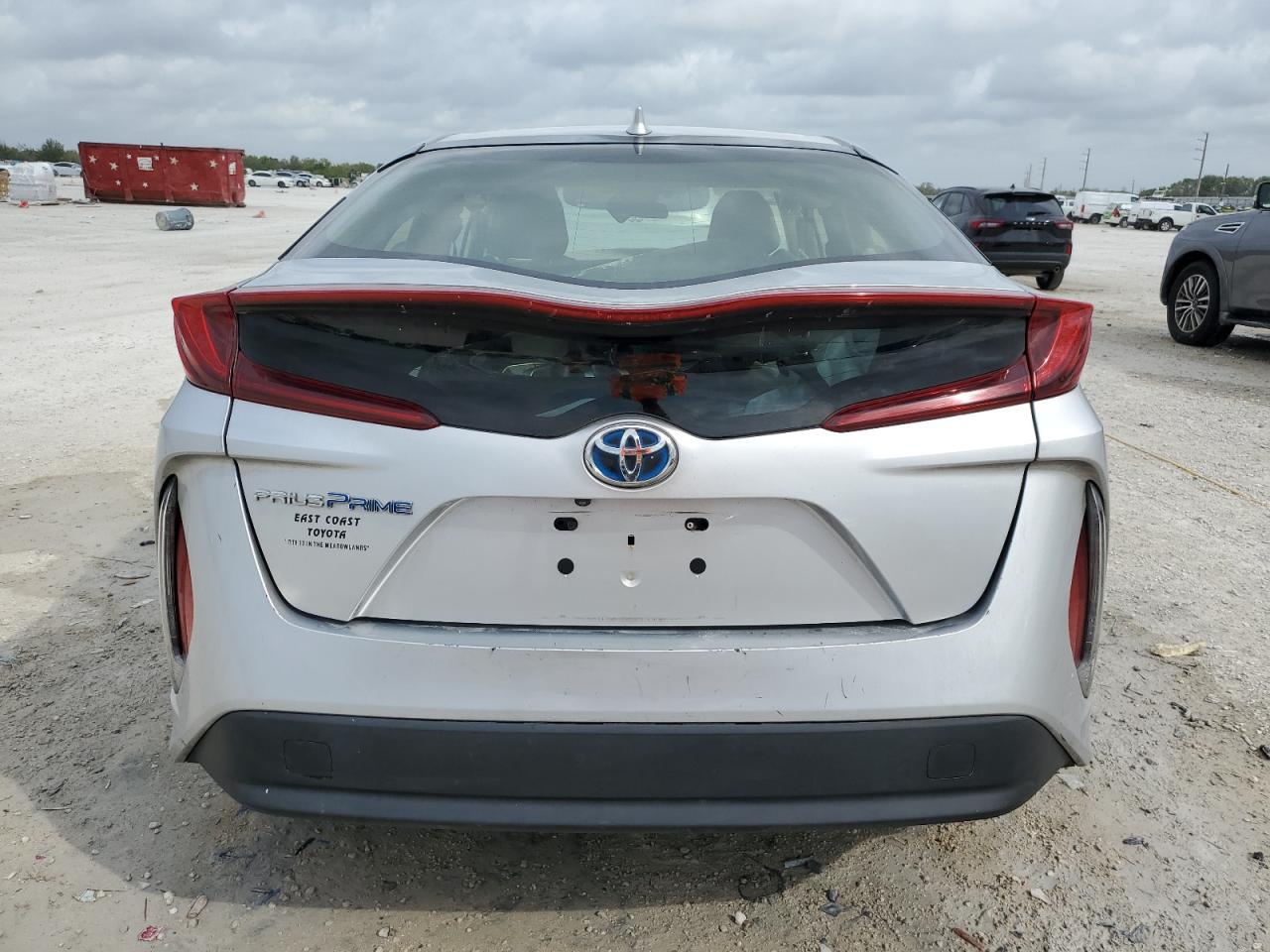 2017 Toyota Prius VIN JTDKARFPXH3039879 Copart auction photo, front end damage thumbnail 6