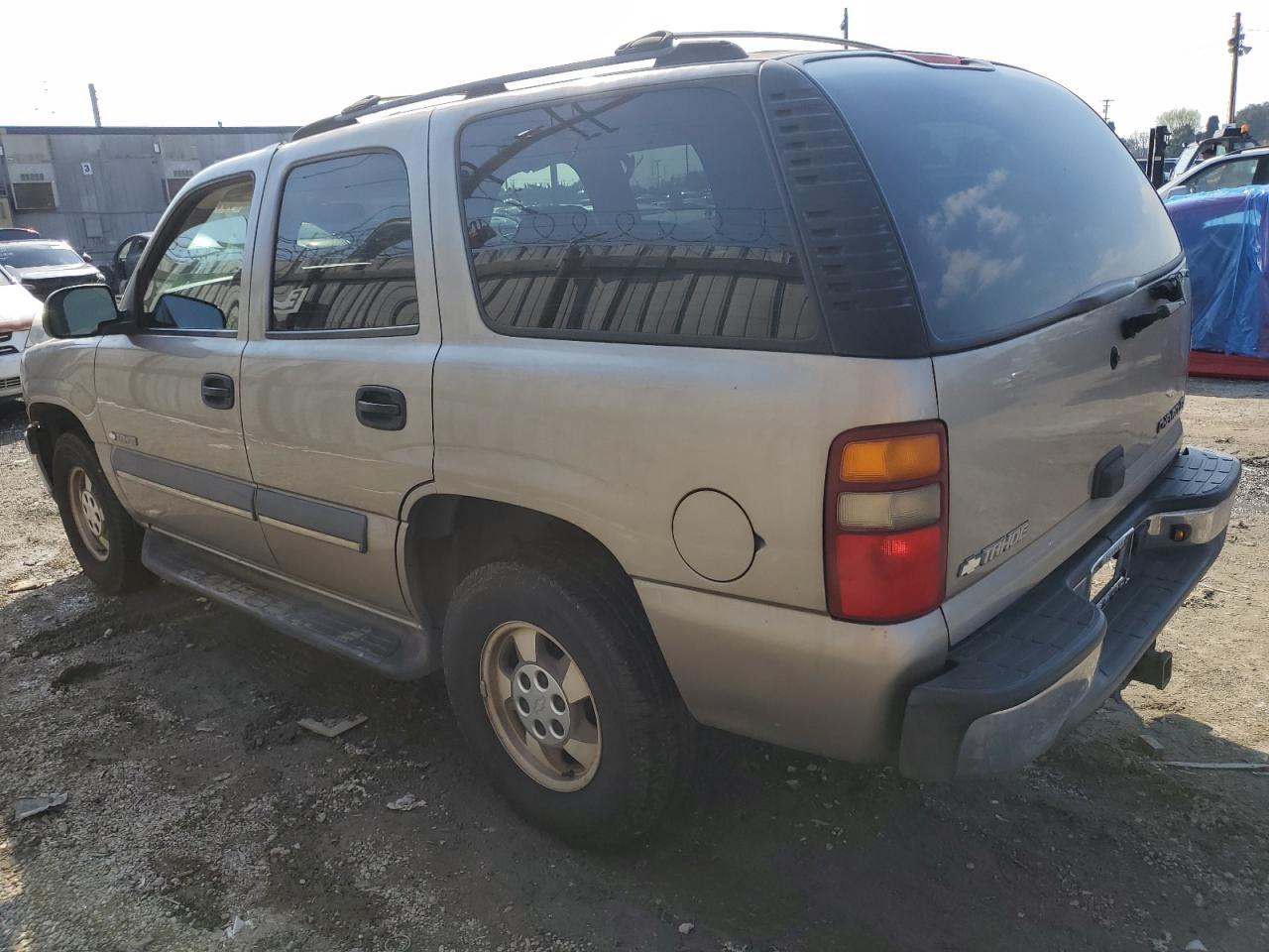 2003 Chevrolet Tahoe VIN 1GNEC13T53R253265 Copart auction photo, side damage thumbnail 2