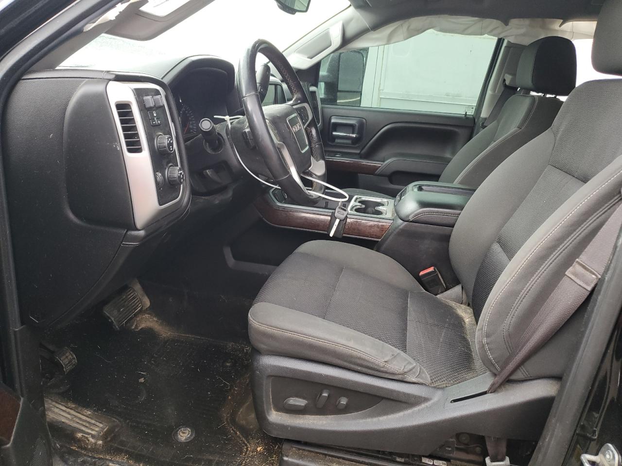 2015 GMC Sierra VIN 1GT22YEG7FZ132927 Copart auction photo, side damage thumbnail 7