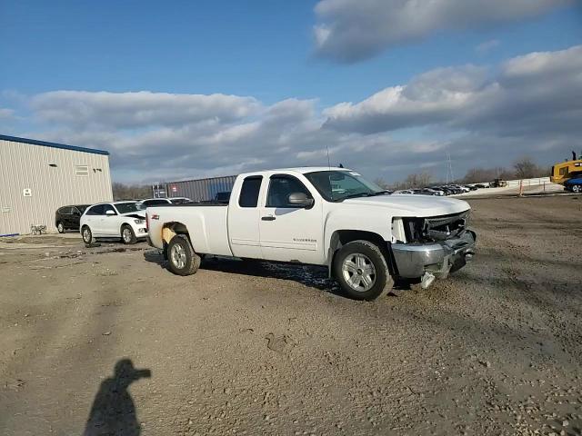 2013 Chevrolet Silverado VIN 1GCRKSE06DZ285584 Copart auction photo, front end damage thumbnail 14