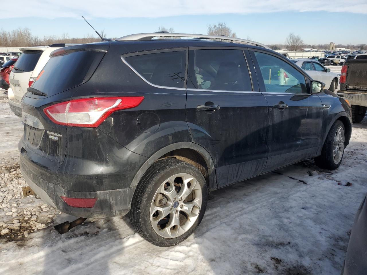 2014 Ford Escape VIN 1FMCU9J96EUB60785 Copart auction photo, front end damage thumbnail 3