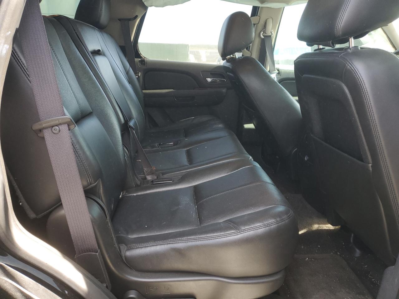 2013 GMC Yukon VIN 1GKS1CE07DR177277 Copart auction photo, all over damage thumbnail 11