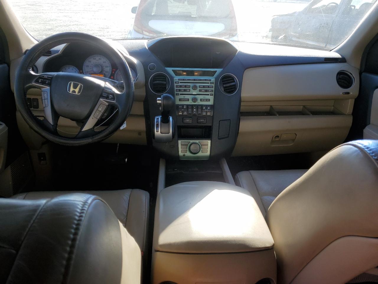 2011 Honda Pilot VIN 5FNYF3H99BB043455 Copart auction photo, rear end damage thumbnail 8