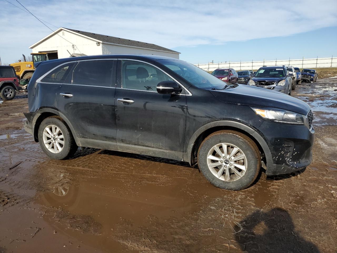 2020 KIA Sorento VIN 5XYPG4A34LG623615 Copart auction photo, rear end damage thumbnail 4