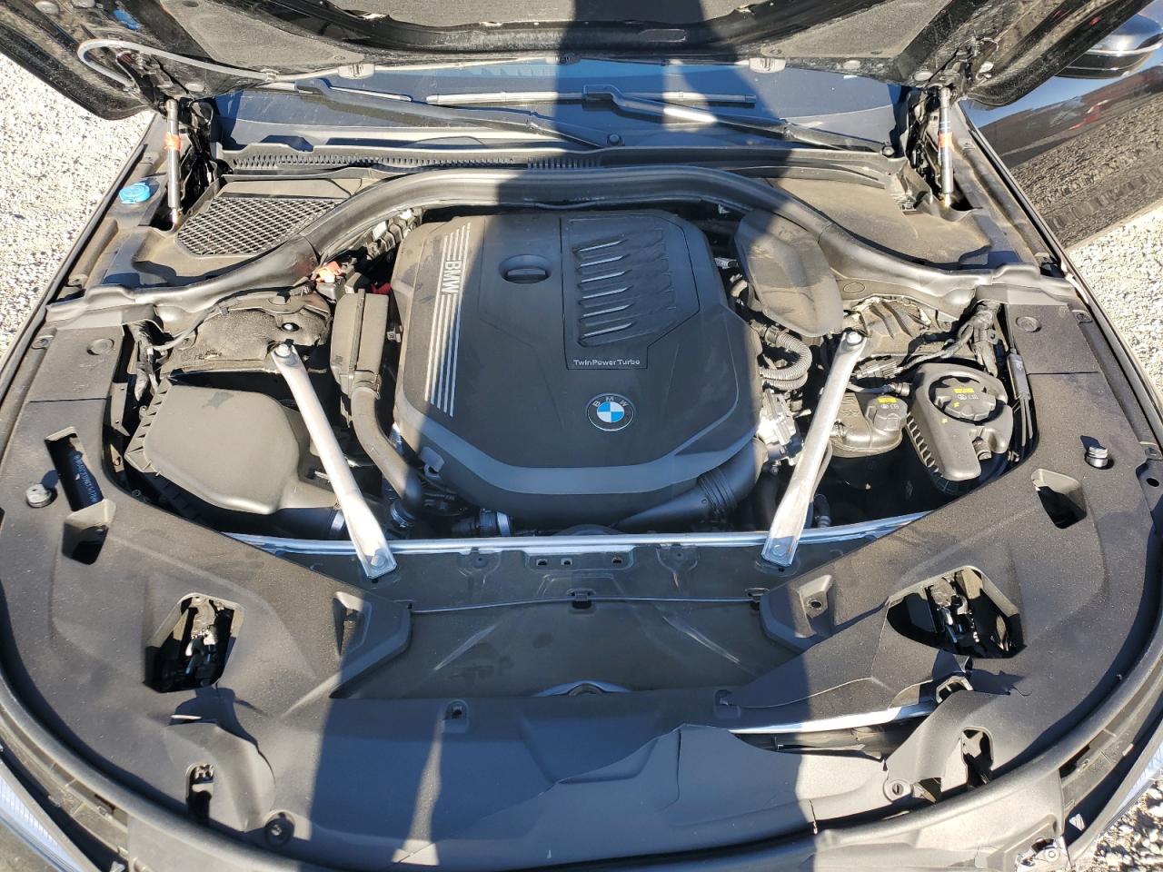 2022 BMW 8er VIN WBADZ2C09NCK14678 Copart auction photo, front end / minor dent/scratches damage thumbnail 13
