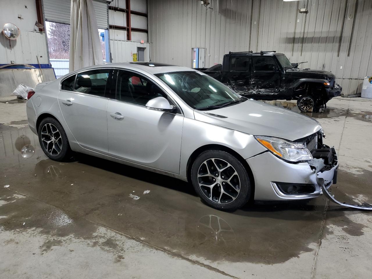 2017 Buick Regal VIN 2G4GL5EX9H9198552 Copart auction photo, front end damage thumbnail 4