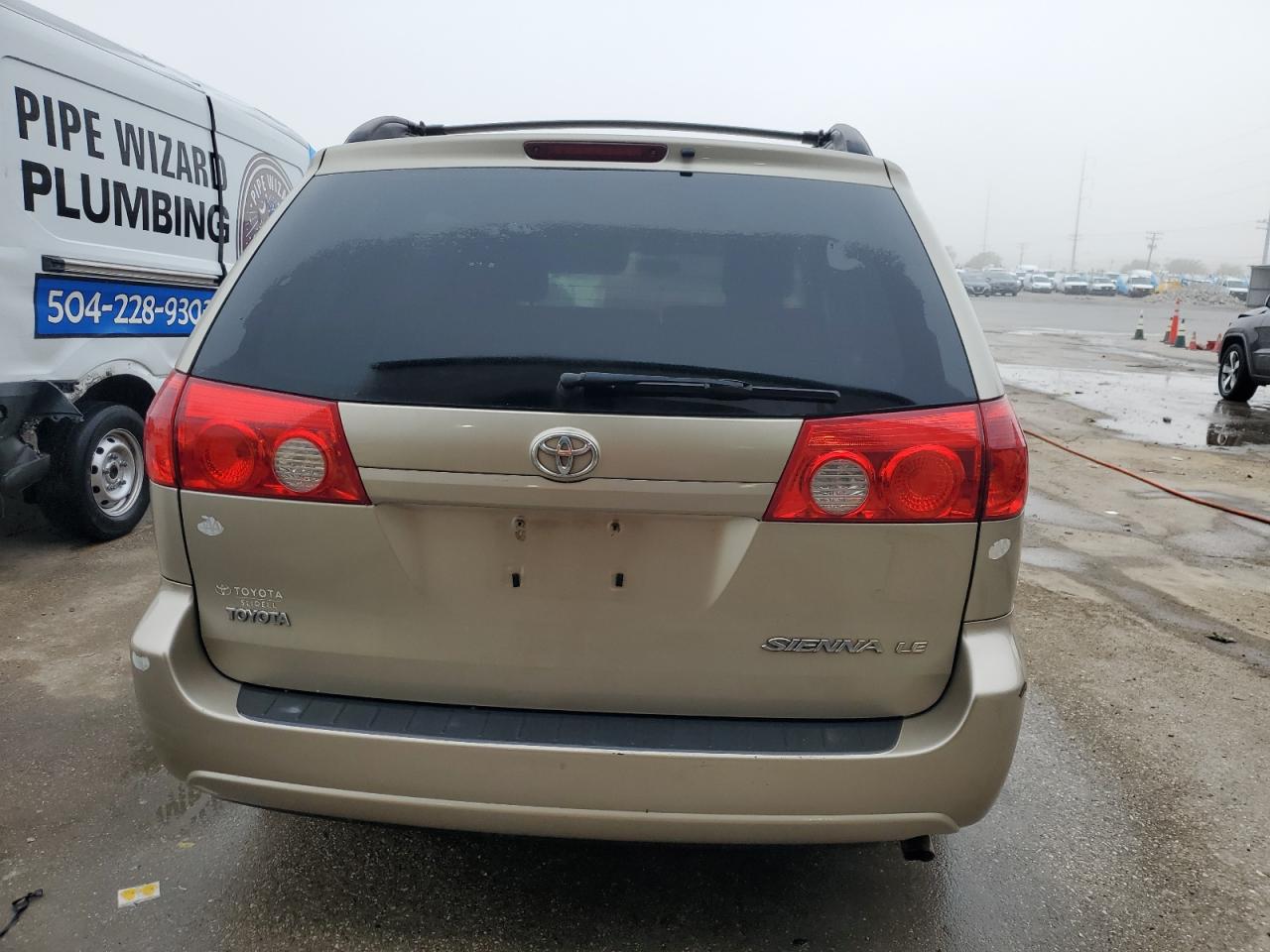 2009 Toyota Sienna VIN 5TDZK23C39S243153 Copart auction photo, front end damage thumbnail 6