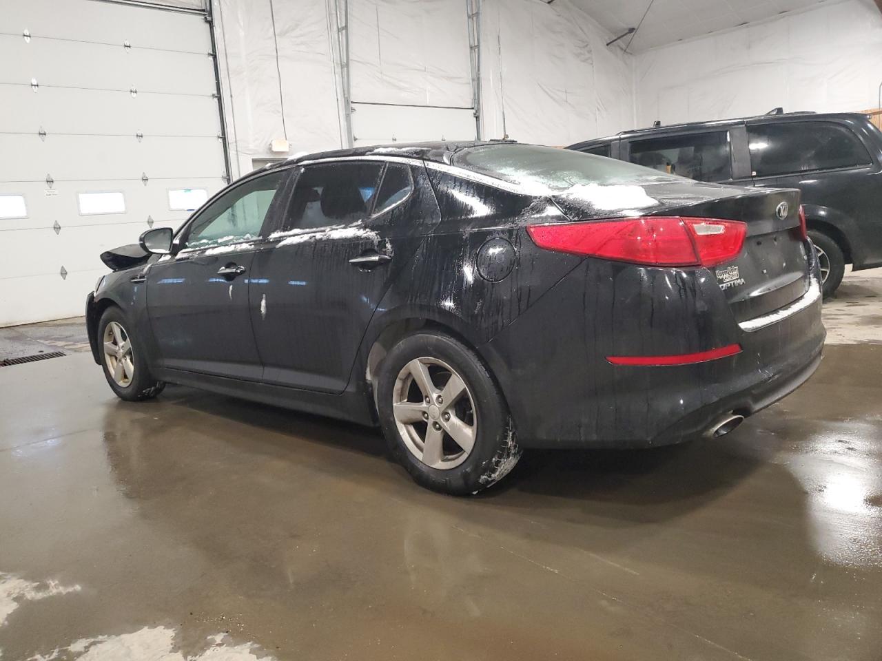 2015 KIA Optima VIN 5XXGM4A72FG356690 Copart auction photo, front end damage thumbnail 2