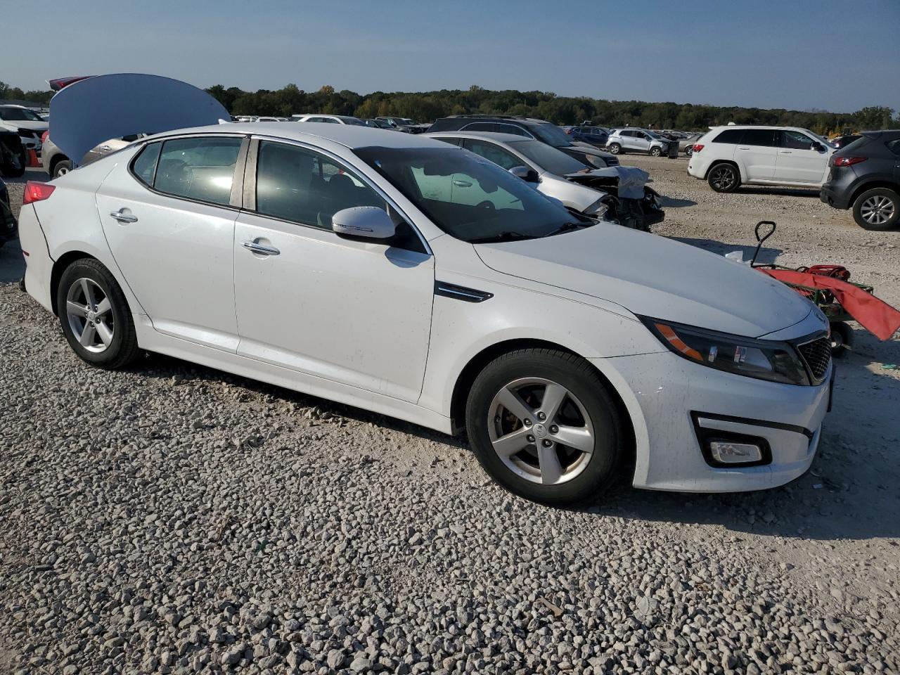2015 KIA Optima VIN 5XXGM4A71FG377322 Copart auction photo, side / rear end damage thumbnail 4