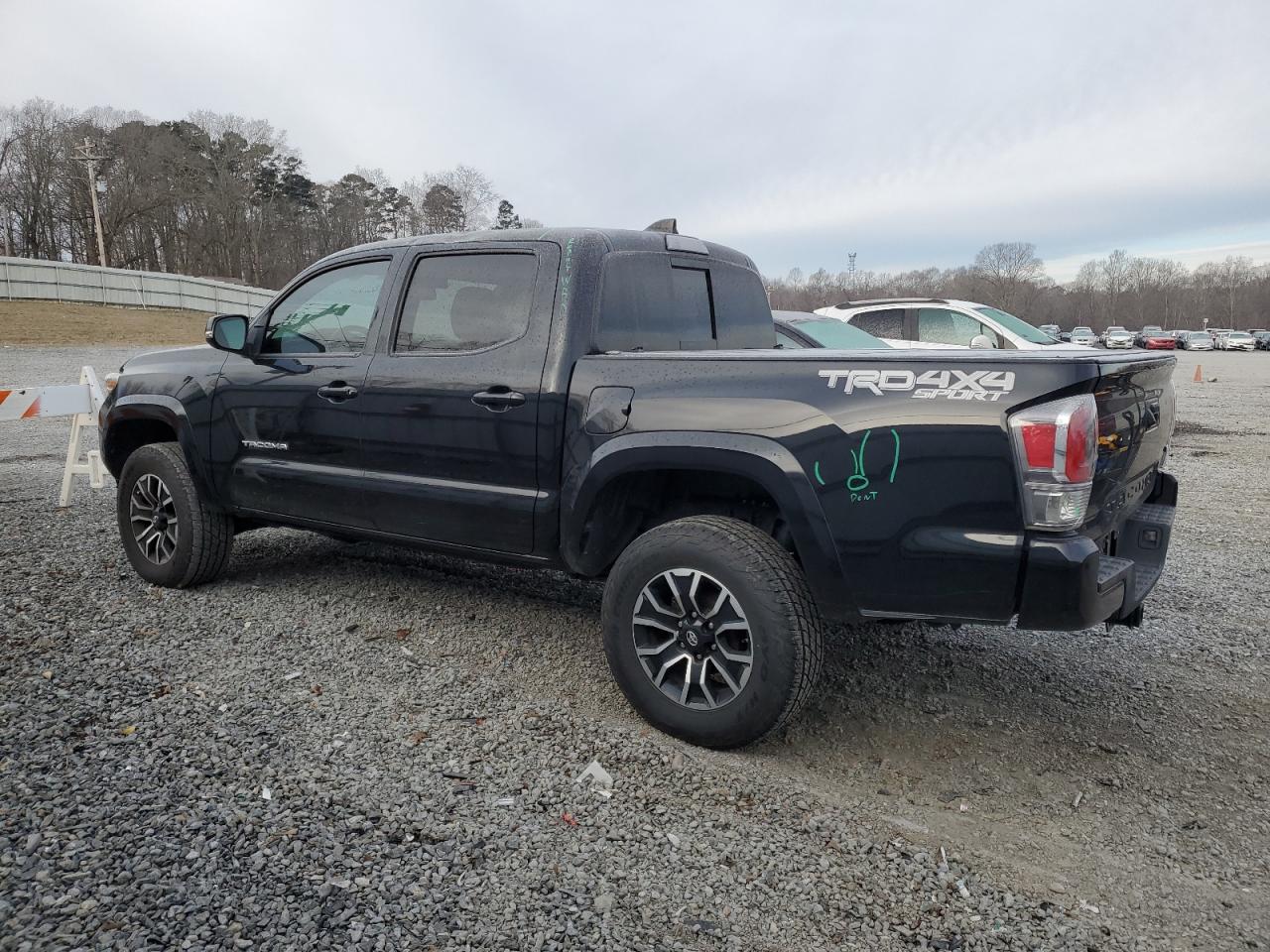 2020 Toyota Tacoma VIN 3TMCZ5AN1LM333688 Copart auction photo, top/roof / minor dent/scratches damage thumbnail 2