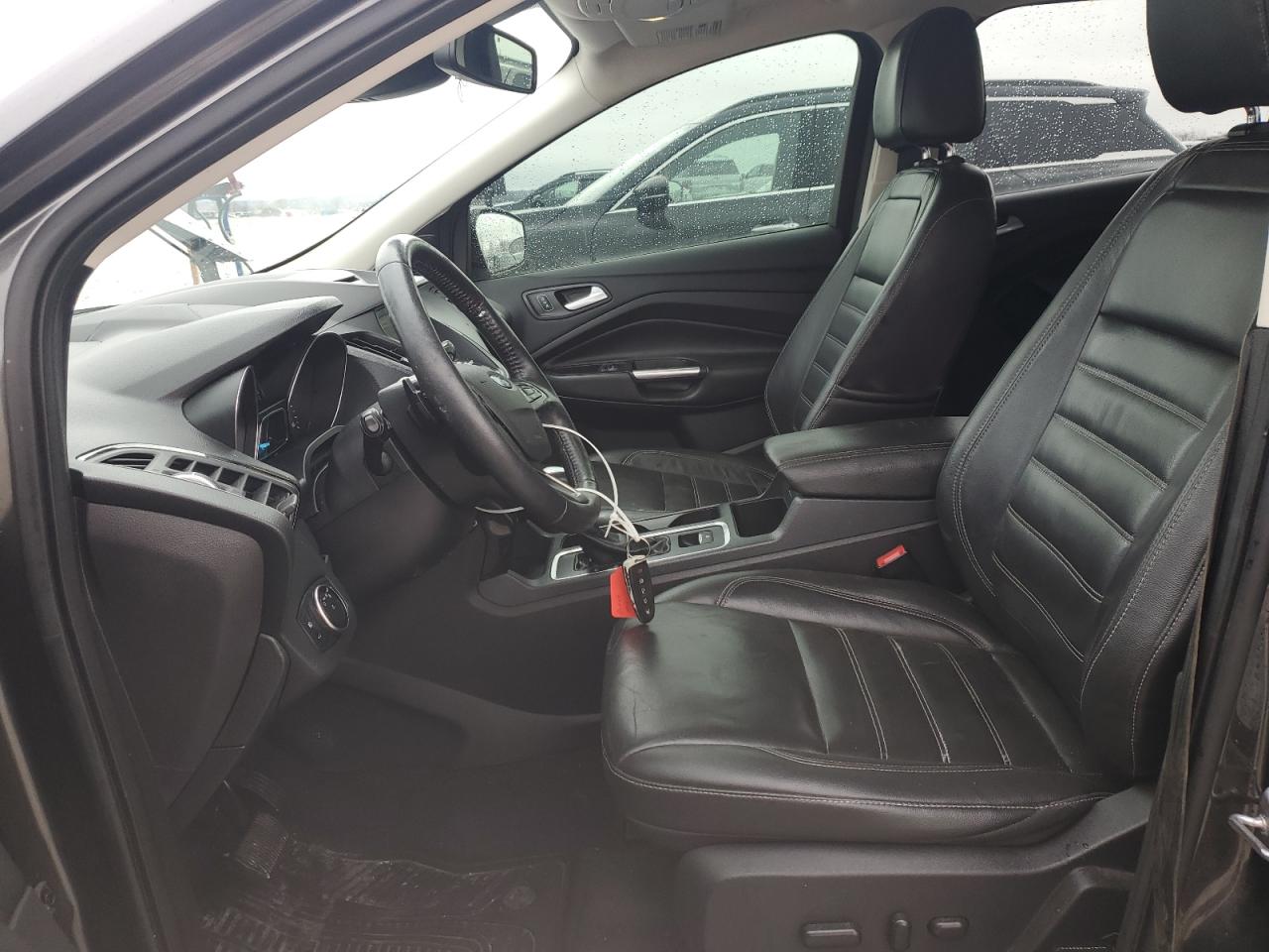 2017 Ford Escape VIN 1FMCU9J97HUB66129 Copart auction photo, front end / side damage thumbnail 7