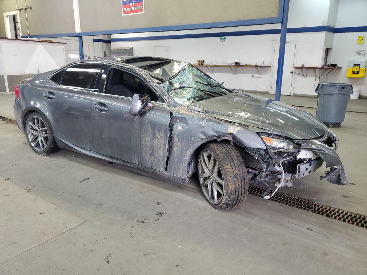 2016 Lexus IS VIN JTHCE1D25G5012589 Copart auction photo, rollover damage thumbnail 4