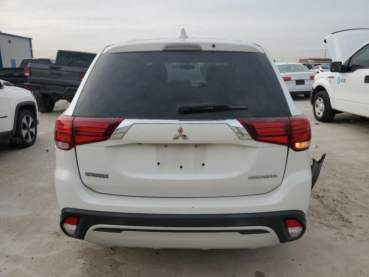 2019 Mitsubishi Outlander VIN JA4AD2A33KZ009961 Copart auction photo, side / rear end damage thumbnail 6