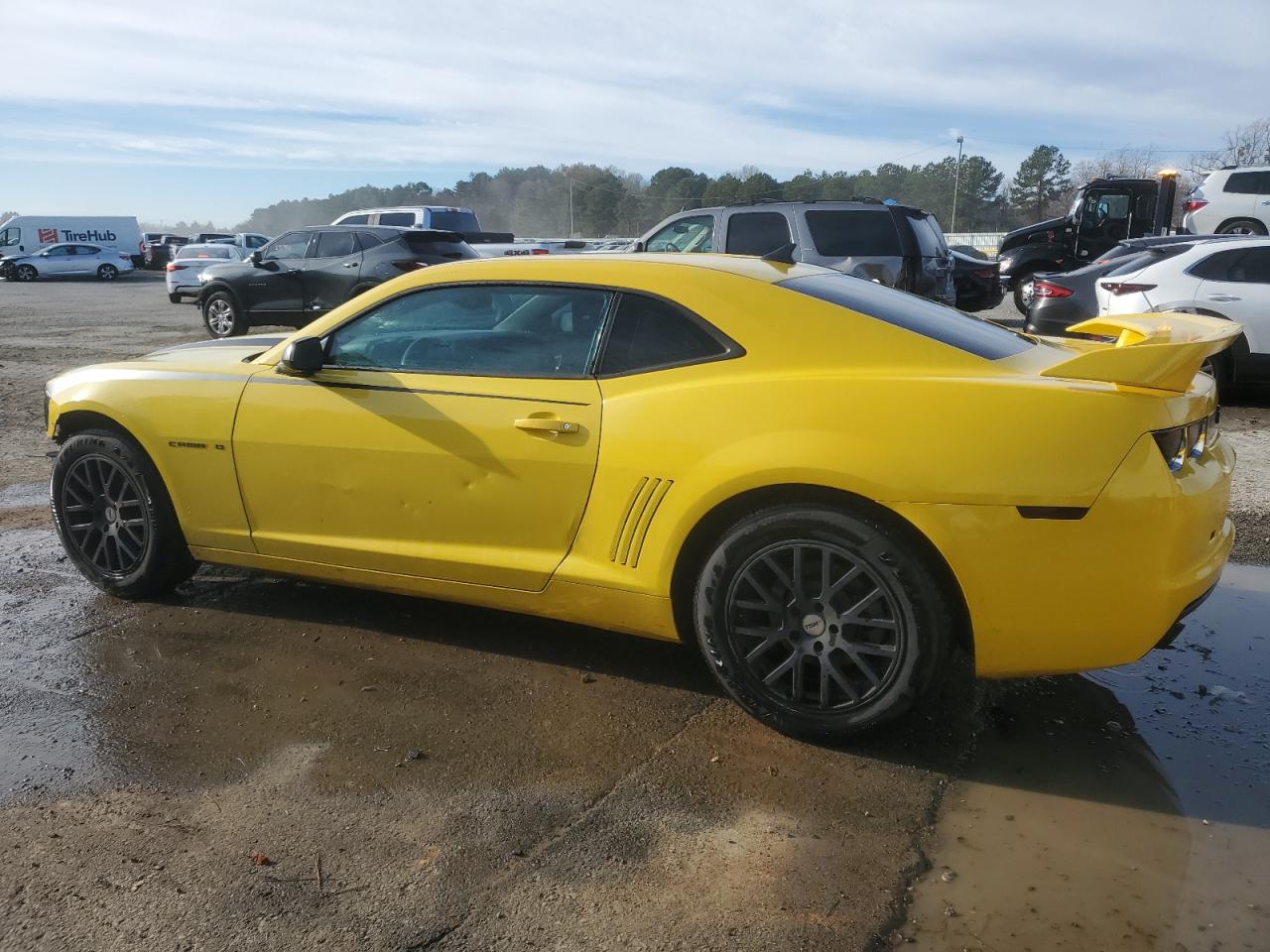 2011 Chevrolet Camaro VIN 2G1FB1ED6B9201943 Copart auction photo, front end / minor dent/scratches damage thumbnail 2