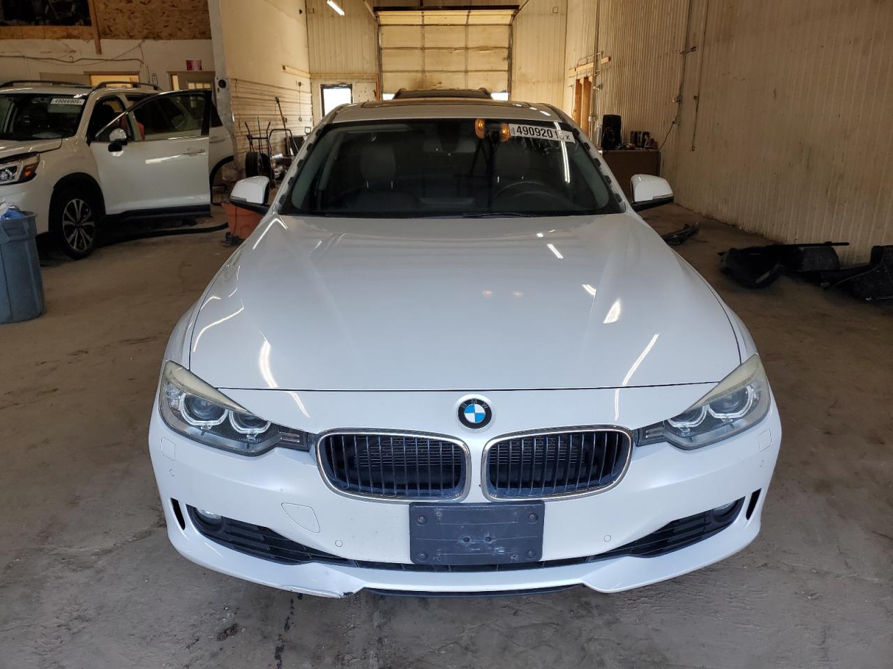2015 BMW 3er VIN WBA3B5G57FNS17639 Copart auction photo, rear end damage thumbnail 5