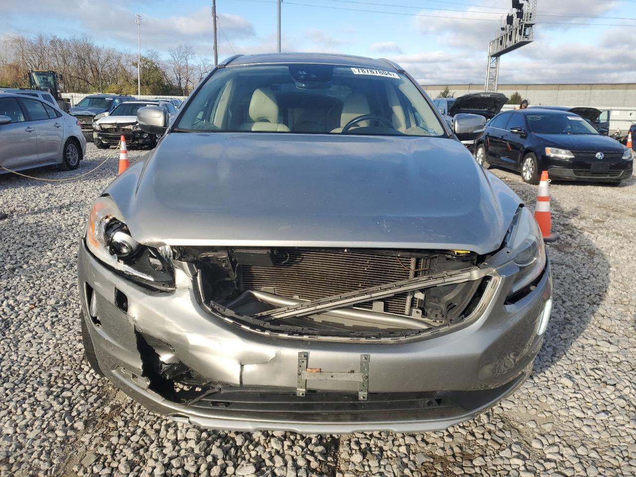 2016 Volvo XC60 VIN YV440MDM6G2792026 Copart auction photo, front end damage thumbnail 5