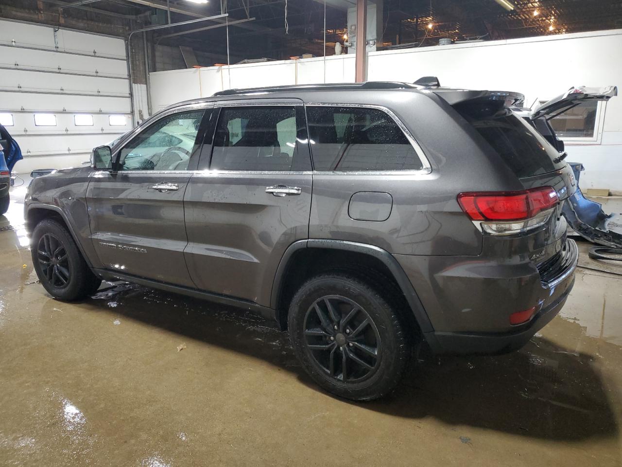 2020 Jeep Grand Cherokee VIN 1C4RJFBGXLC298738 Copart auction photo, rear end damage thumbnail 2