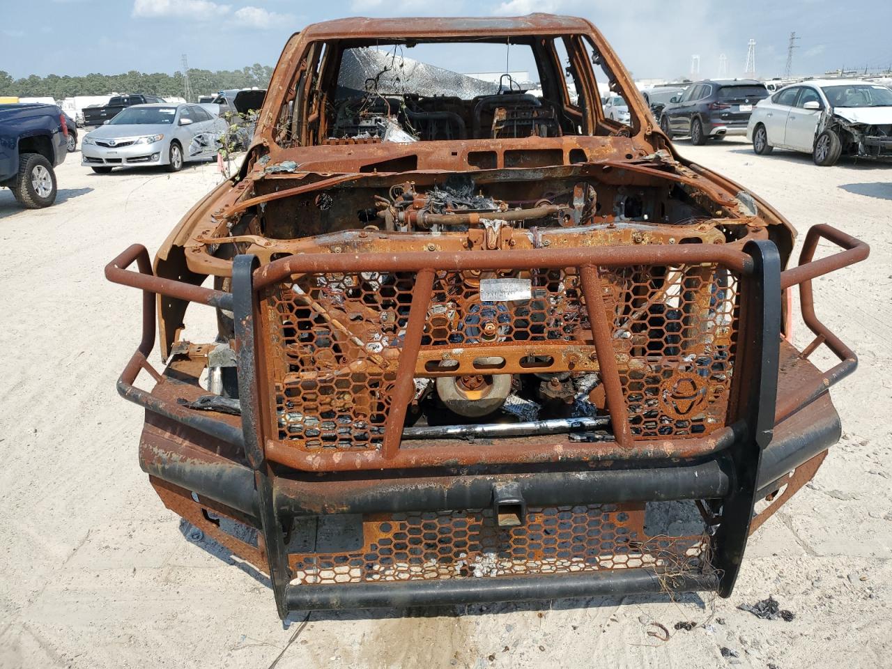 2021 RAM 3500 VIN 3C63R3JL3MG589972 Copart auction photo, burn - engine damage thumbnail 5