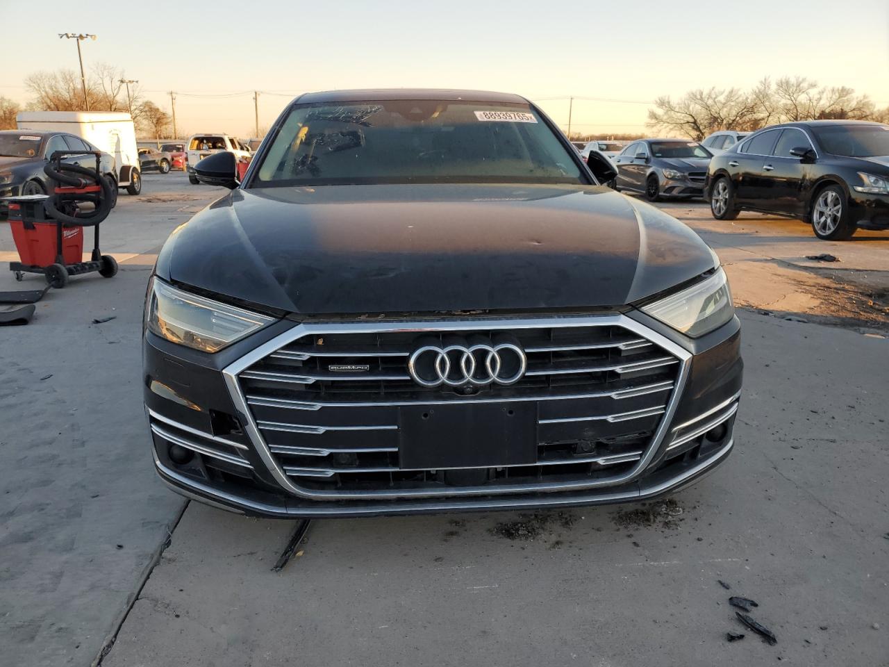 2019 Audi A8 VIN WAU8DAF8XKN021063 Copart auction photo, minor dent/scratches damage thumbnail 5