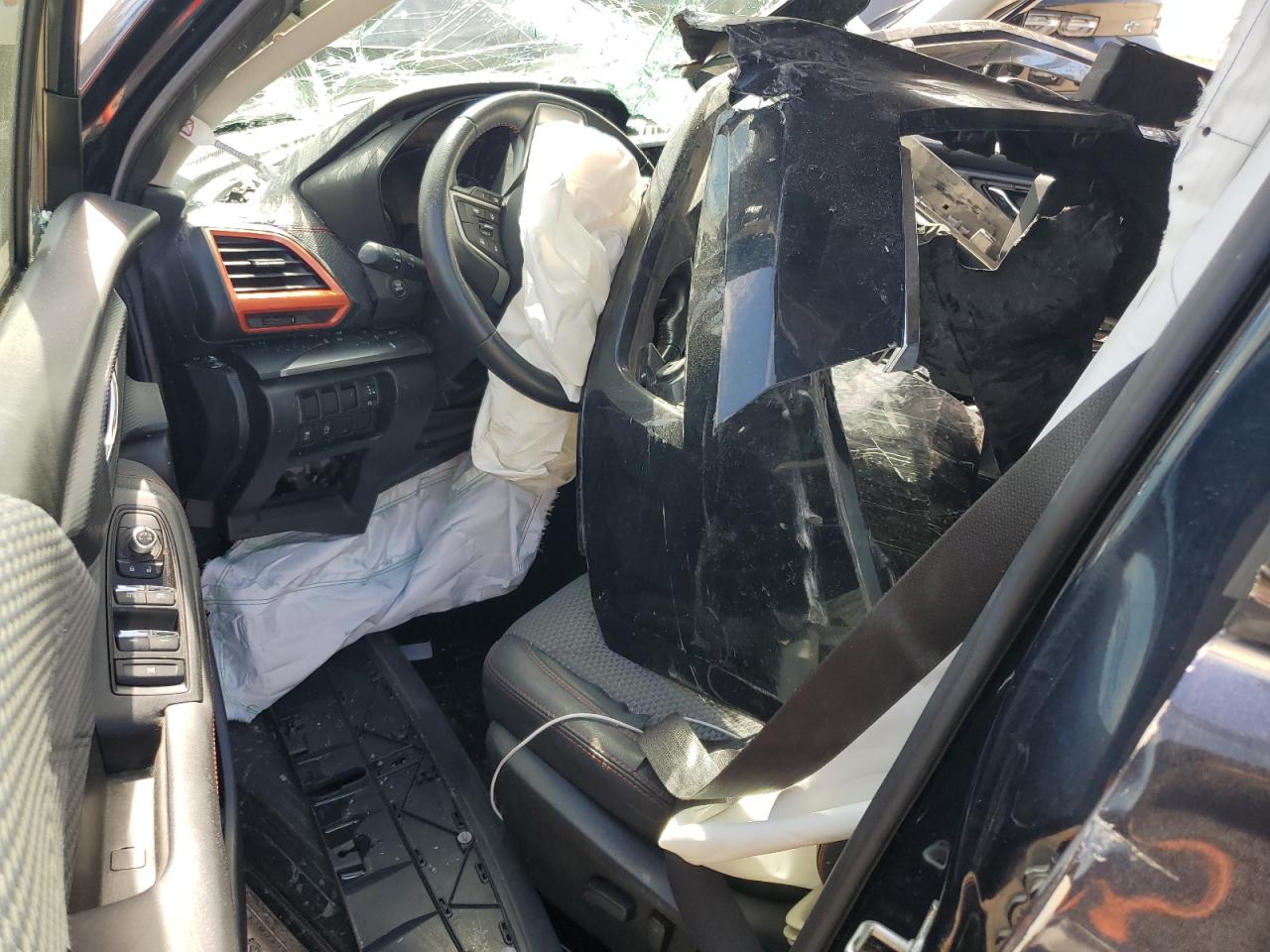 2019 Subaru Forester VIN JF2SKAJC1KH524765 Copart auction photo, all over damage thumbnail 8